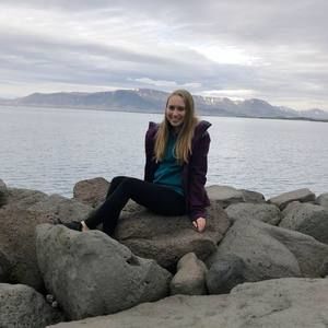 Meet your Posher, Karin